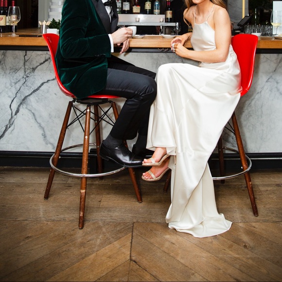 ❌SOLD❌ Ivory Silk Slip Wedding Dress - Picture 4 of 15